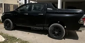 Toyota Hilux 2020 Black