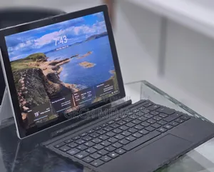 New Laptop Microsoft Surface Pro 4 8GB Intel Core i5 SSD 256GB