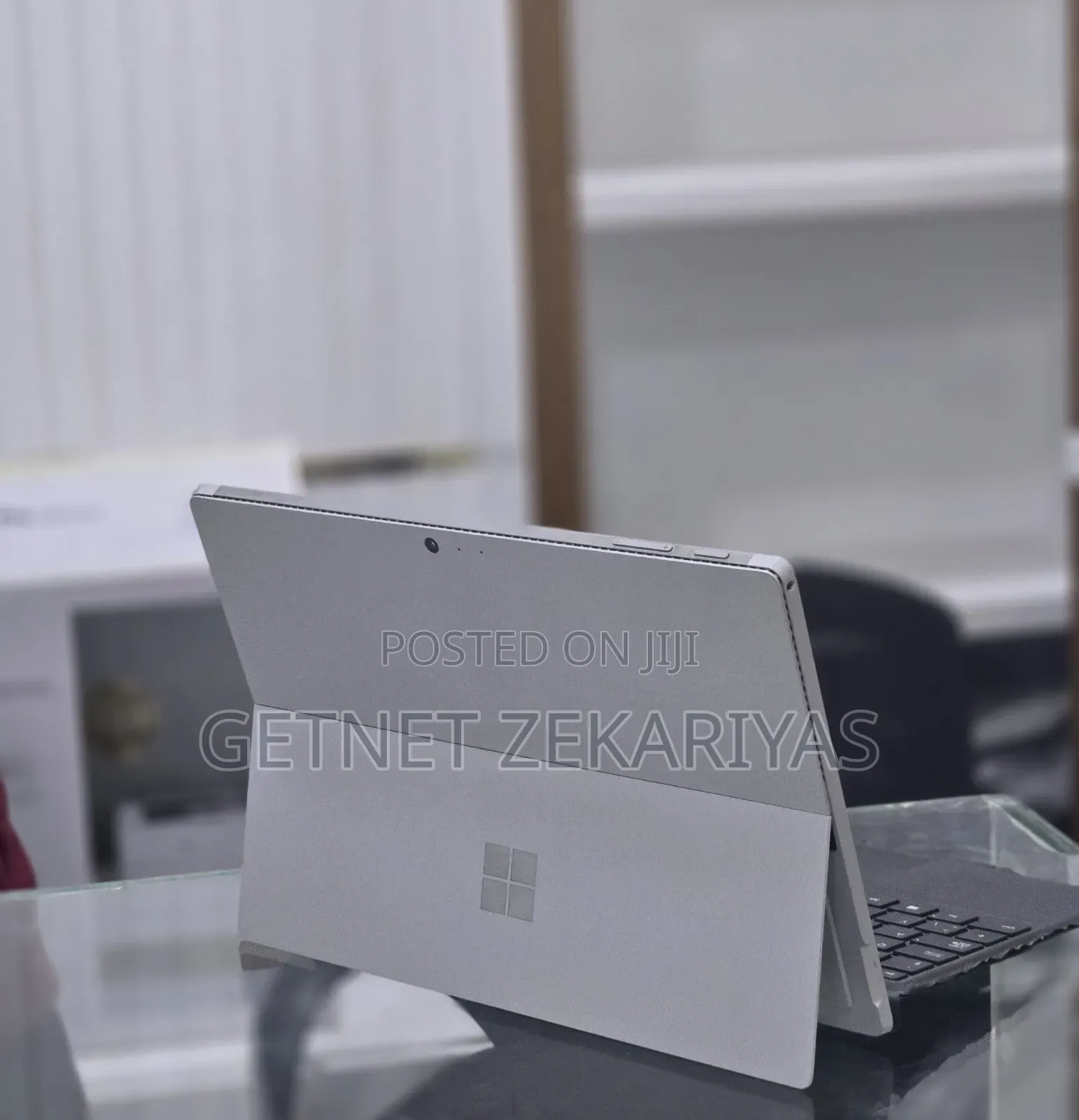 New Laptop Microsoft Surface Pro 4 16GB Intel Core i5 SSD 256GB