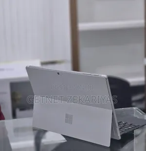 New Laptop Microsoft Surface Pro 4 16GB Intel Core i5 SSD 256GB