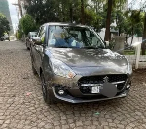 Suzuki Swift 2022 Gray