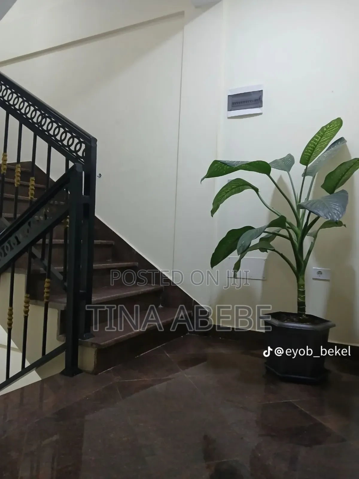 6bdrm House in Akaky Kaliti for sale