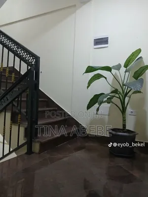 6bdrm House in Akaky Kaliti for sale