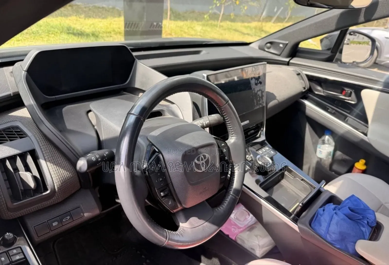 Toyota bZ4X 2024 Gray