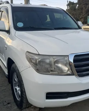 Toyota Land Cruiser 2008 White