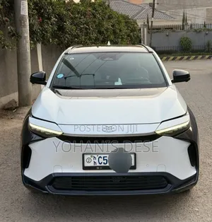 Toyota bZ4X 2022 Off white