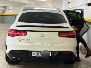 Mercedes-Benz GLE-Class 2016 White
