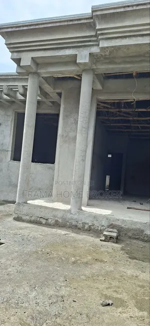 Furnished 3bdrm Villa in አያት አካባቢ, Yeka for sale