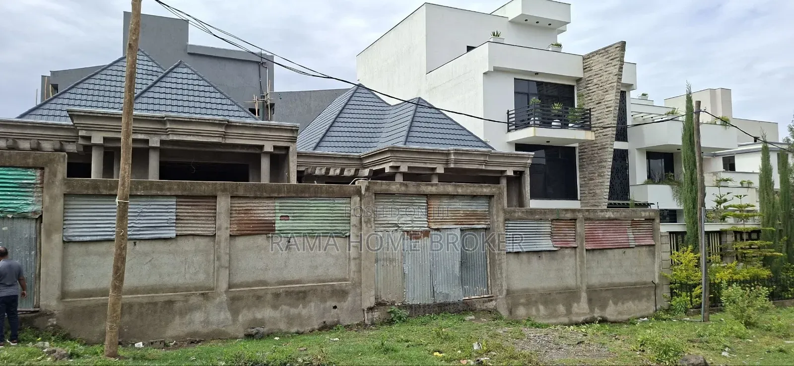 Furnished 3bdrm Villa in አያት አካባቢ, Yeka for sale