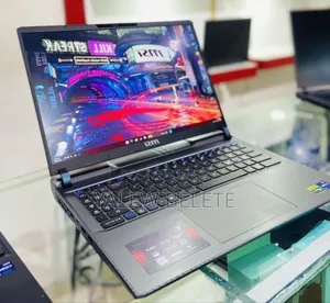 New Laptop MSI Raider GE68HX 13VI-202US 32GB Intel Core i9 SSD 1T