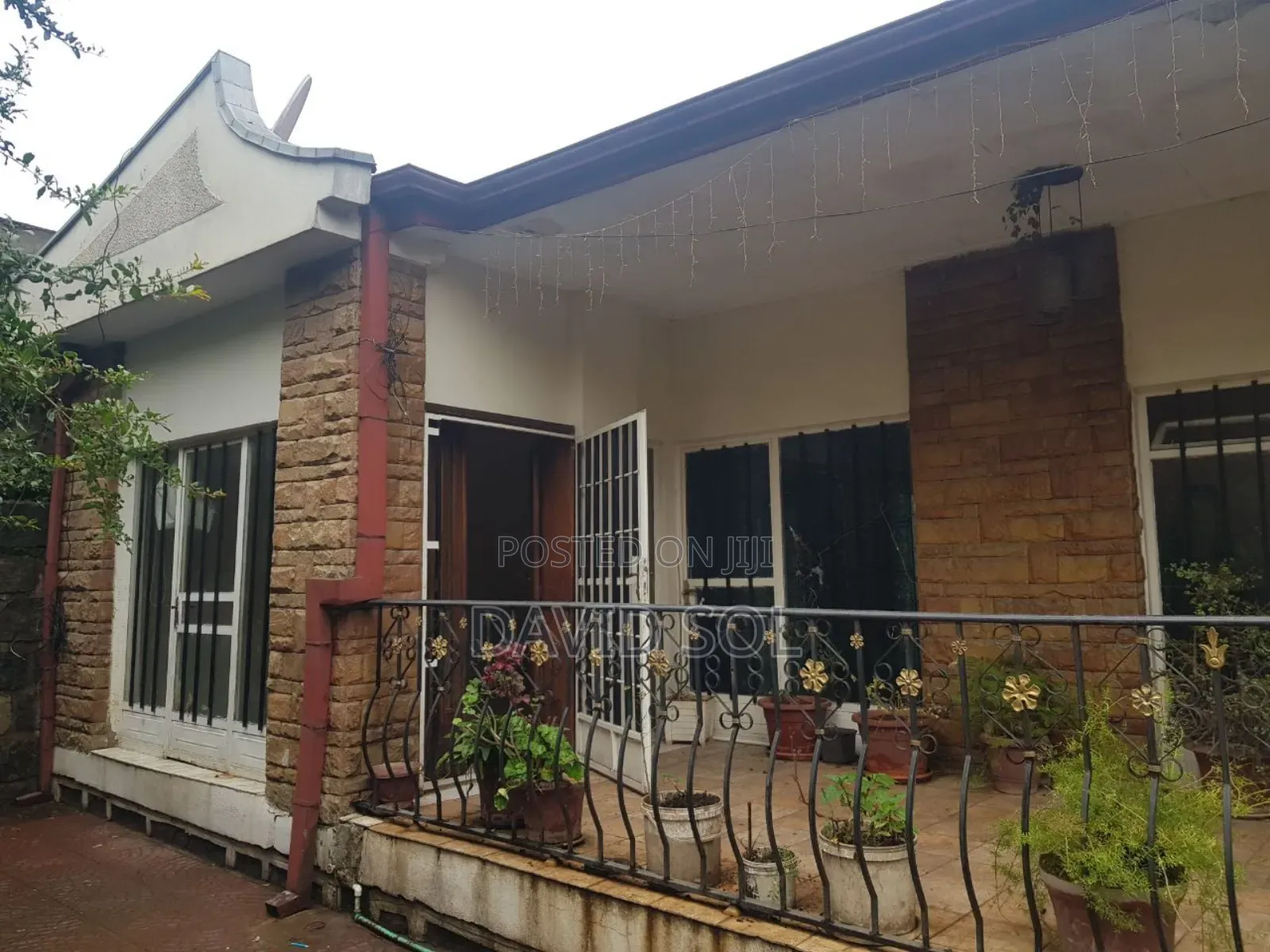 Furnished 5bdrm House in Akaky Kaliti for sale