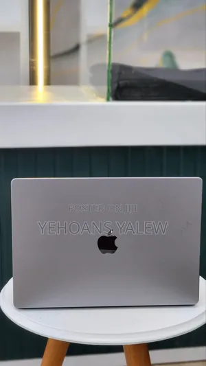 New Laptop Apple MacBook Pro 2021 M1 16GB Apple M1 Pro SSD 512GB