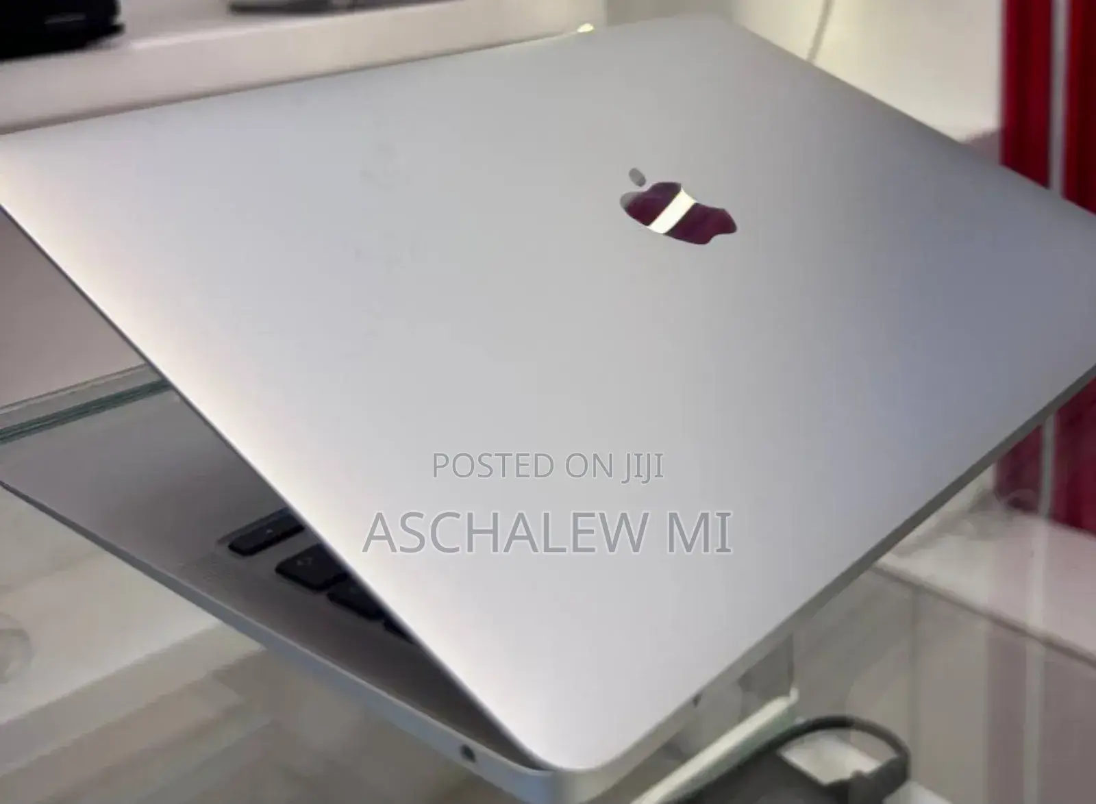 New Laptop Apple MacBook Air 2020 M1 8GB Apple M1 SSD 256GB