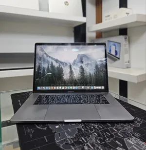 New Laptop Apple MacBook 16GB Intel Core i9 SSD 512GB