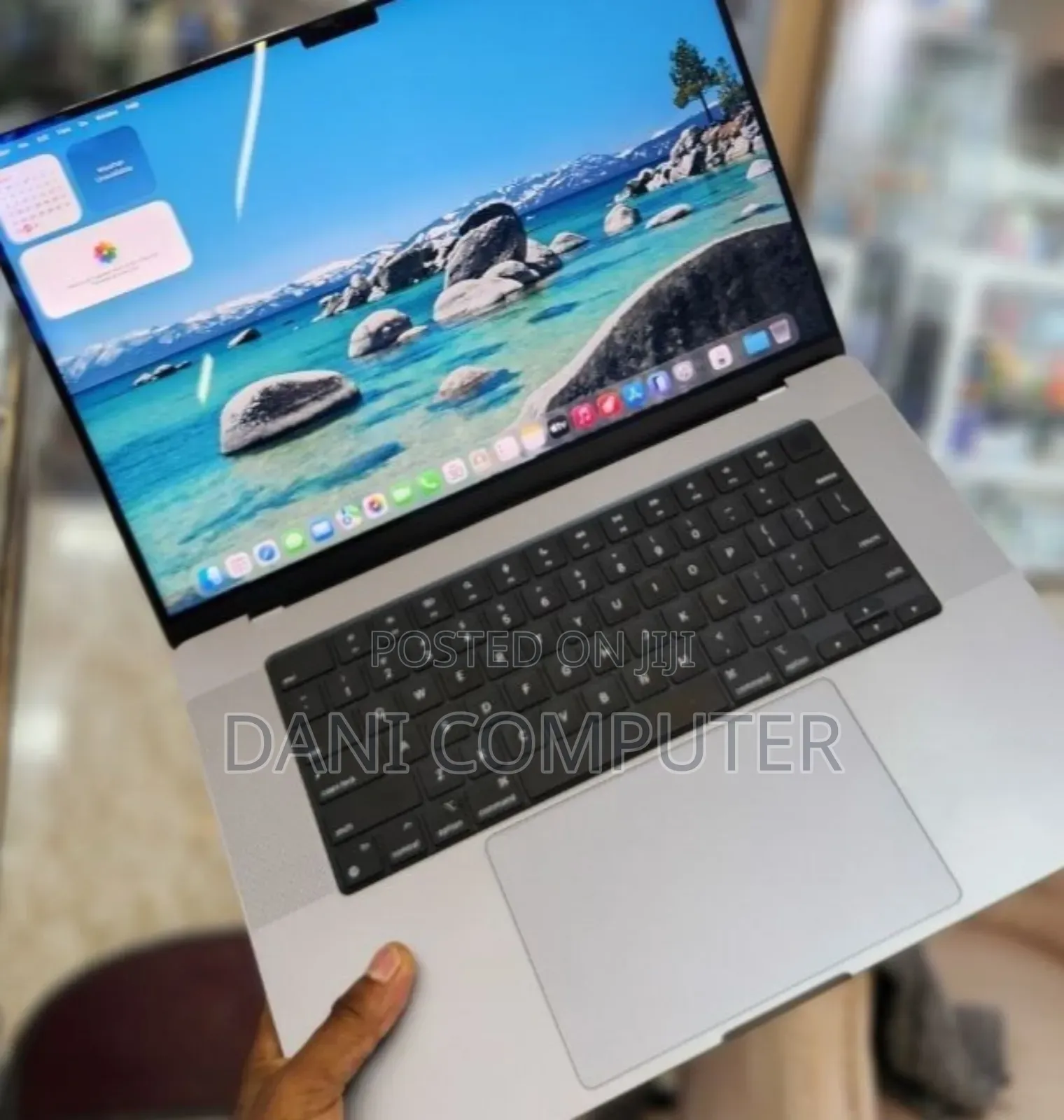 New Laptop Apple MacBook Pro 2021 M1 16GB Apple M1 Pro SSD 512GB
