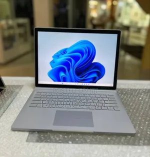 New Laptop Microsoft Surface 16GB Intel Core i7 SSD 256GB