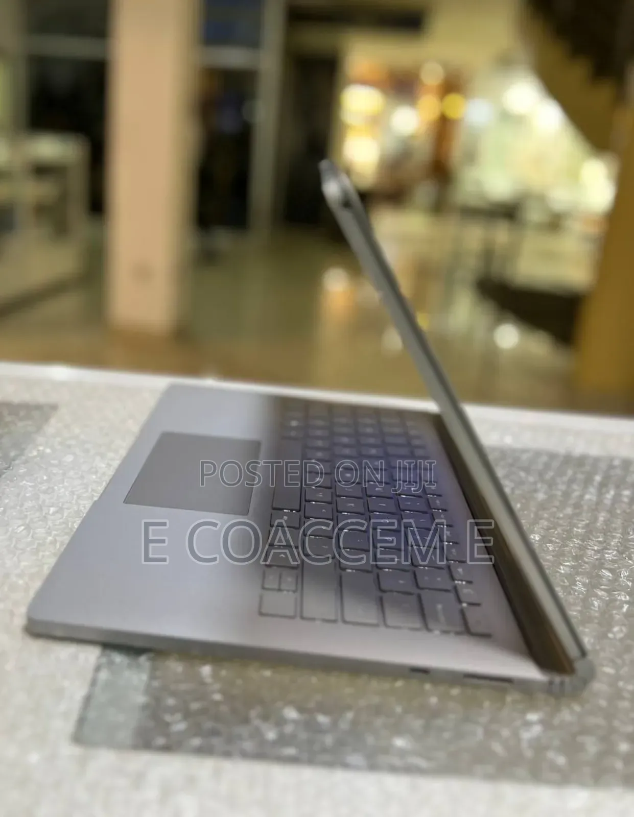 New Laptop Microsoft Surface 16GB Intel Core i7 SSD 256GB