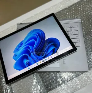New Laptop Microsoft Surface 16GB Intel Core i7 SSD 256GB
