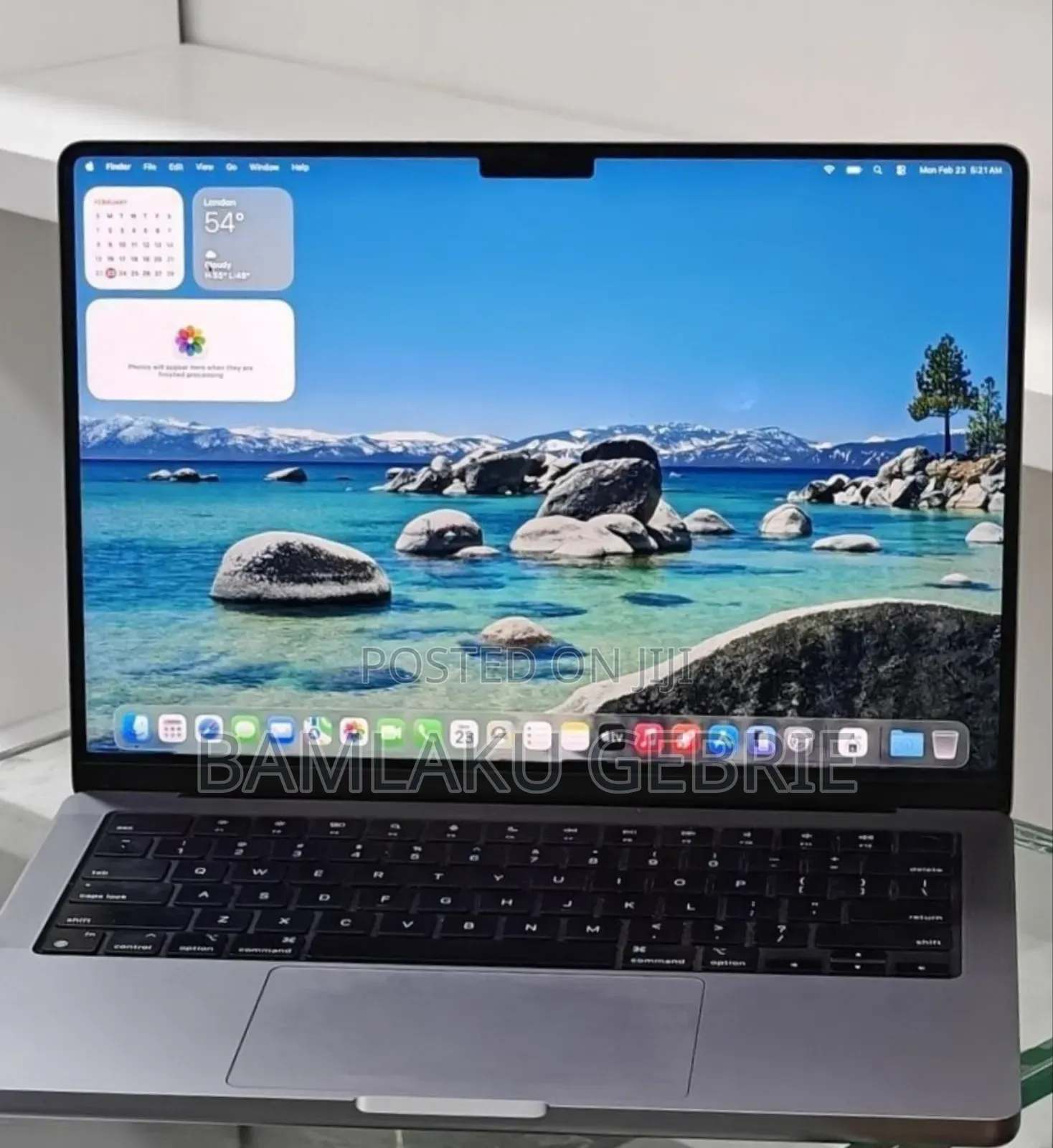 New Laptop Apple MacBook Pro 2023 M3 14-inch 8GB Apple M3 Pro SSD 512GB