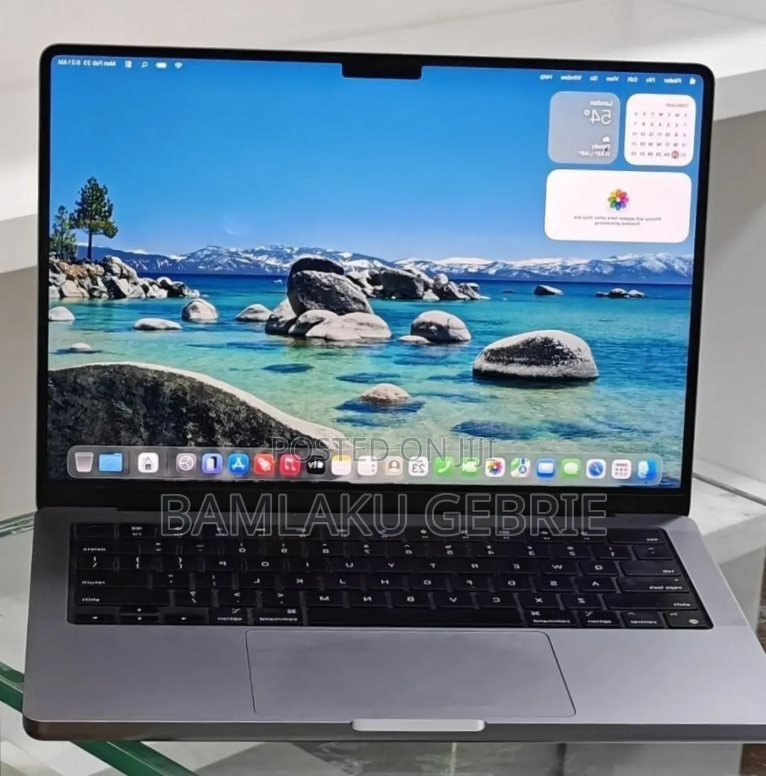 New Laptop Apple MacBook Pro 2023 M3 14-inch 8GB Apple M3 Pro SSD 512GB