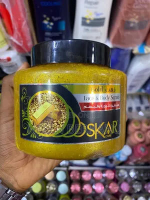 Oskar Care Gold Face Body Scrub – Luxury Glow (500ml)