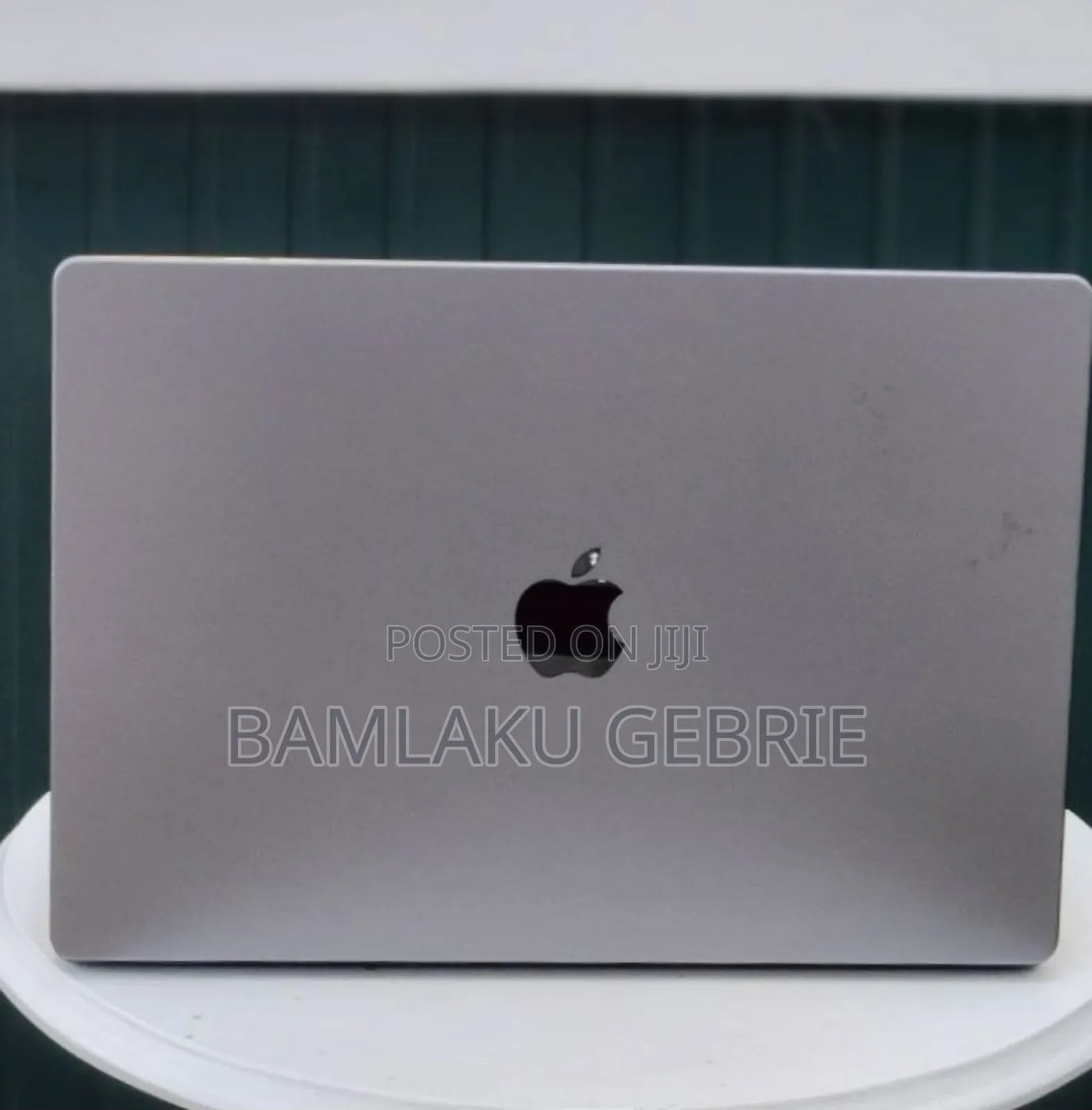 New Laptop Apple MacBook Pro 2021 M1 16GB Apple M1 Pro SSD 512GB