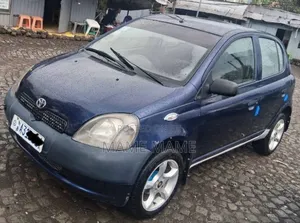 Toyota Yaris 1.5 2000 Blue