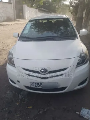 Toyota Yaris 2008 White