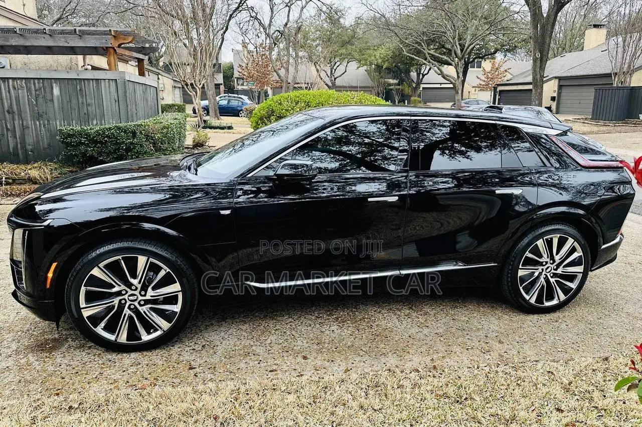 Cadillac Lyriq 100 kWh RWD 2023 Black
