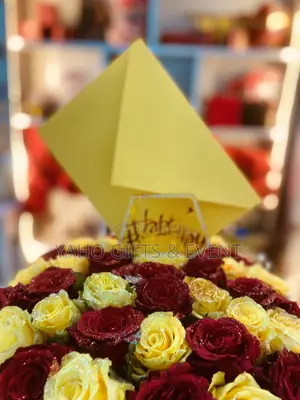 Table Birth Day Flower