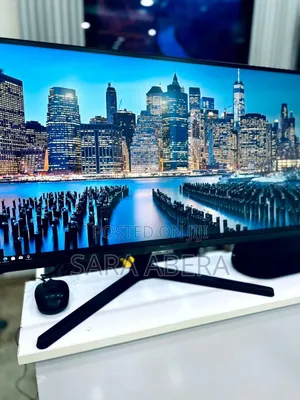 Samsung 32” Curved Monitor