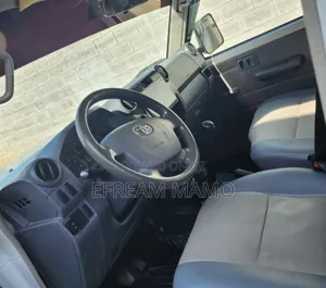 Toyota Land Cruiser 2014 White