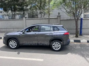 Toyota Corolla Cross 2024 Gray