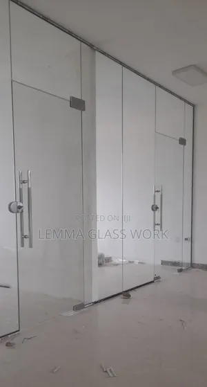 10 Tempered Glass