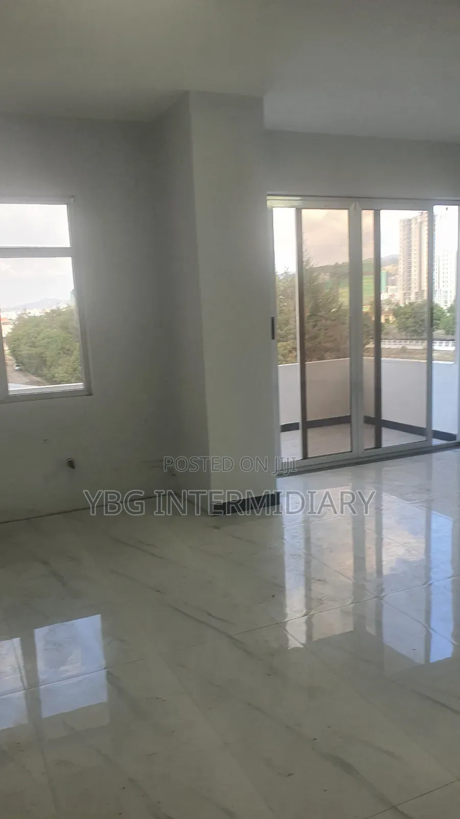 Furnished 4bdrm Apartment in Apartment, Yeka for sale
