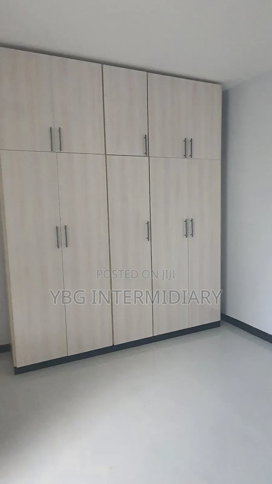Furnished 4bdrm Apartment in Apartment, Yeka for sale