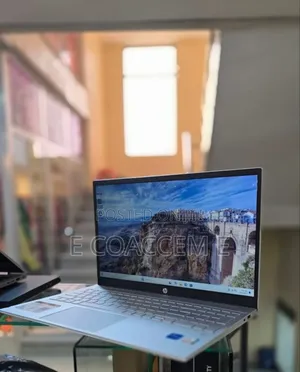 New Laptop HP 16GB Intel Core i5 SSD 512GB
