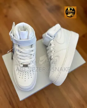 Nike Air Force 1 Mid