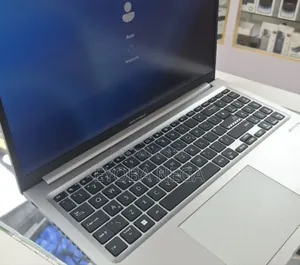 Laptop Asus VivoBook 15 X510UQ 8GB Intel Core i3 SSD 256GB