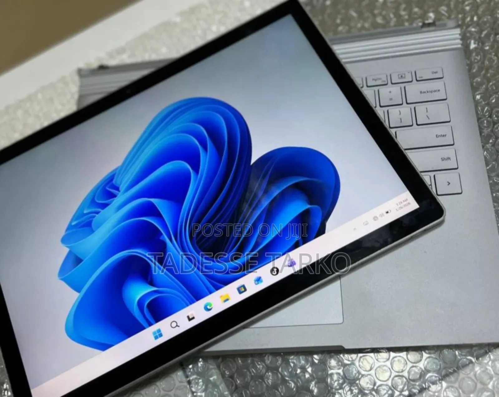 New Laptop Microsoft Surface Book 3 16GB Intel Core i7 SSD 256GB