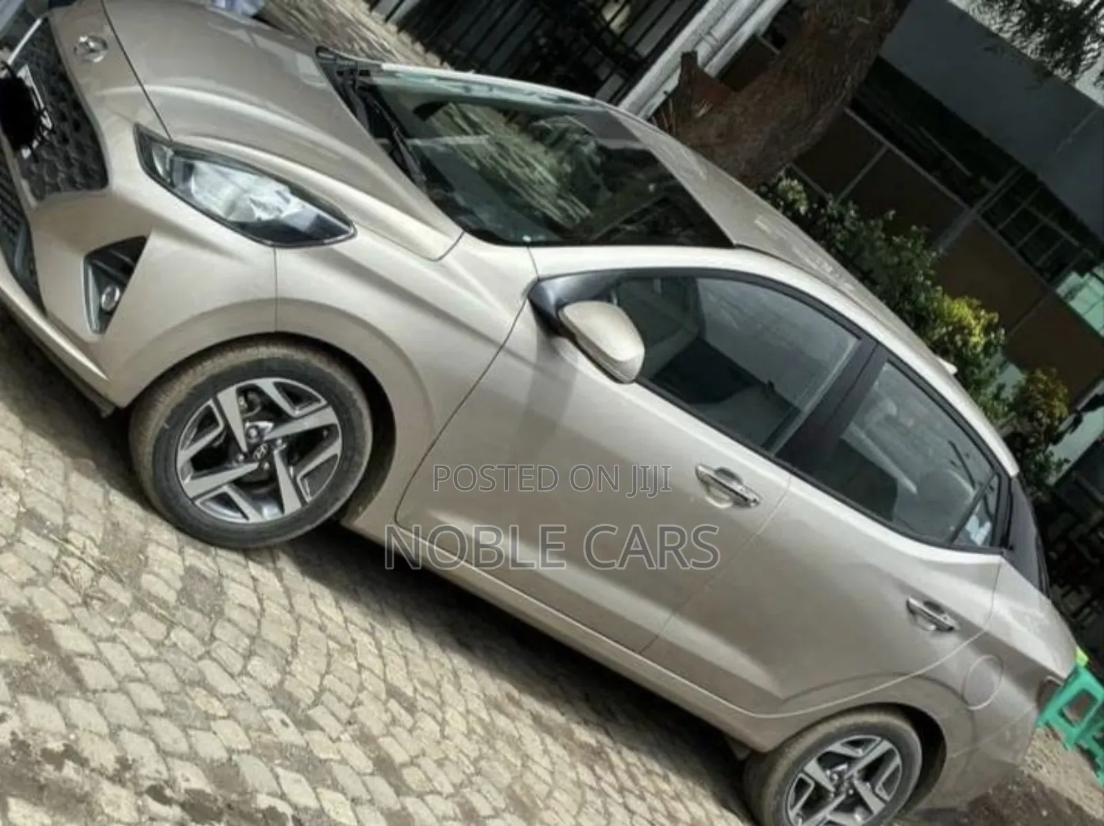 Hyundai I10 2023 Gold