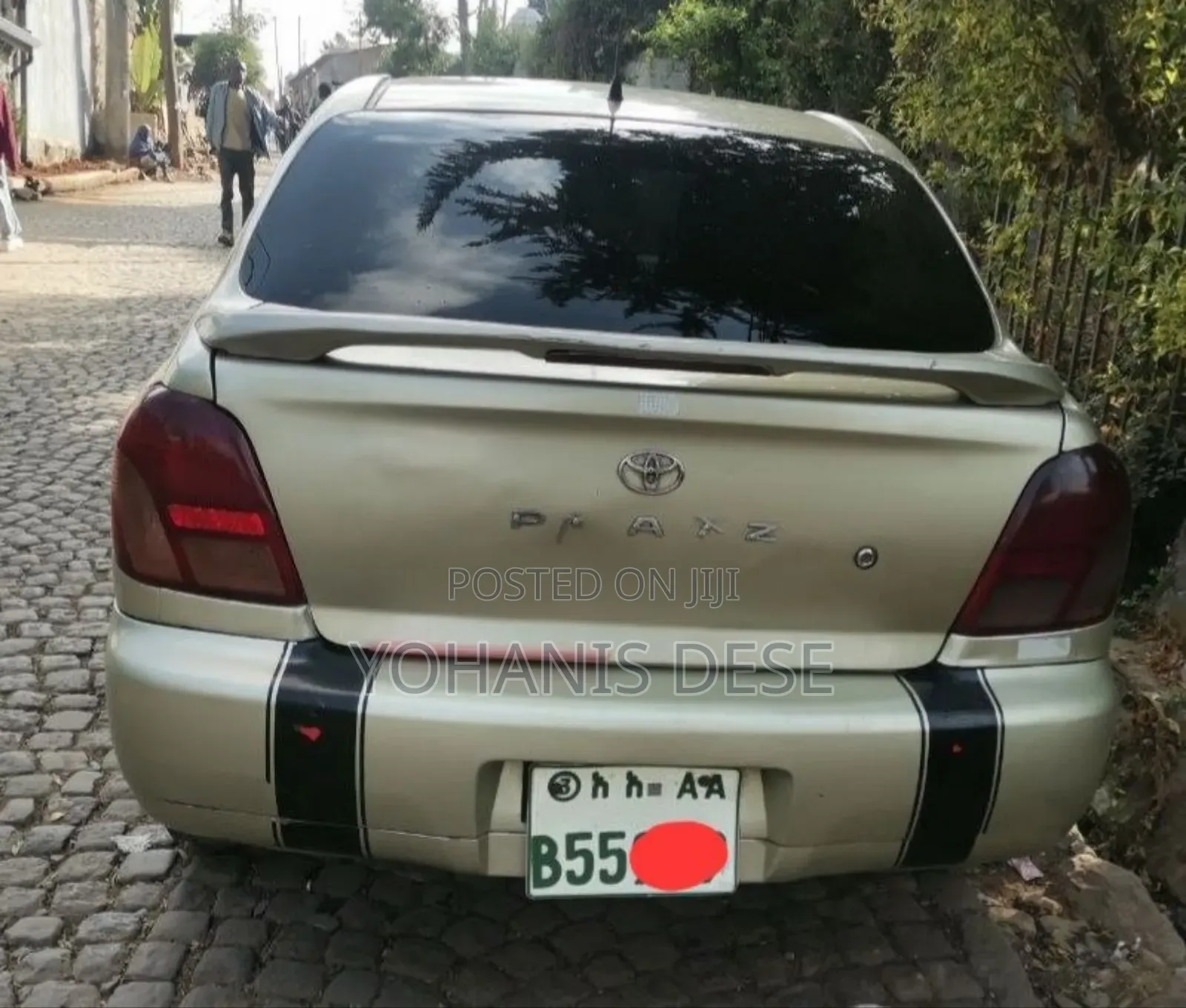 Toyota Platz 2001 Gold