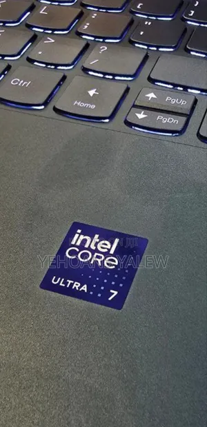 New Laptop Lenovo Yoga 7i 16GB Intel Core Ultra 7 SSD 1T