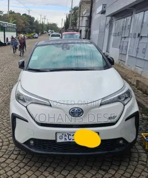 Toyota C-HR 2023 White
