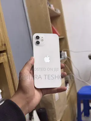 Apple iPhone 12 64 GB White