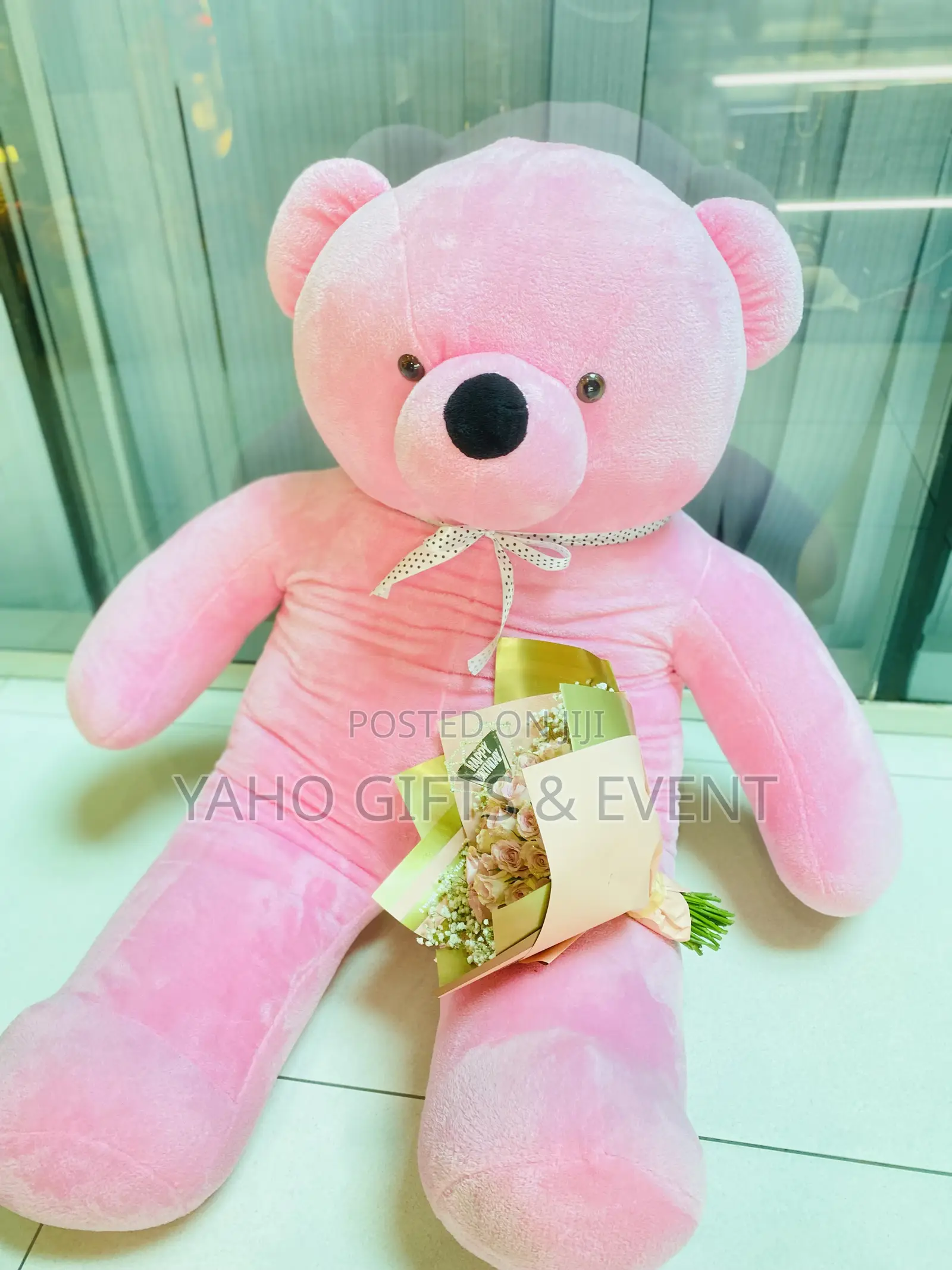 3xl Toy With Bouquet