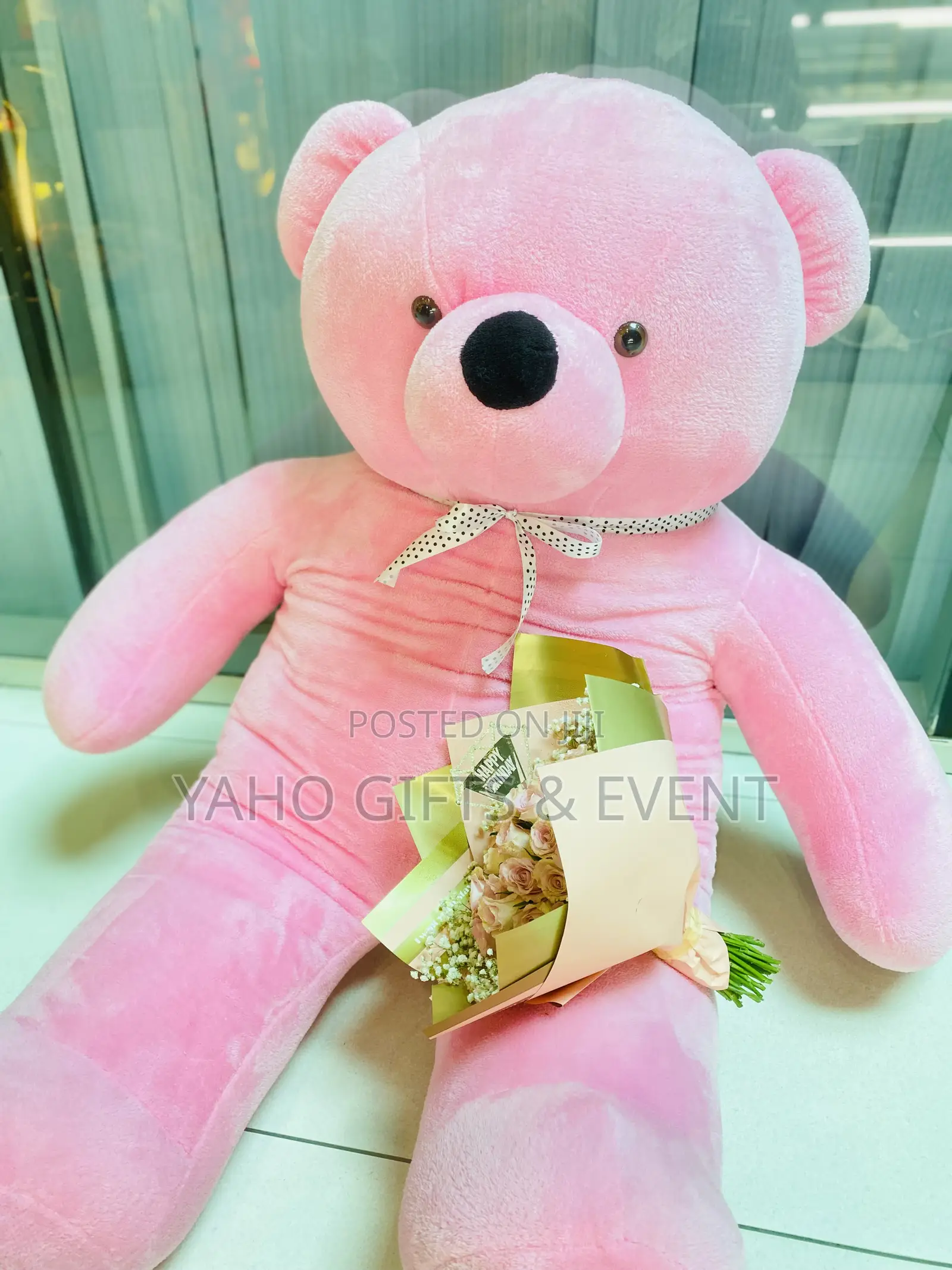 3xl Toy With Bouquet