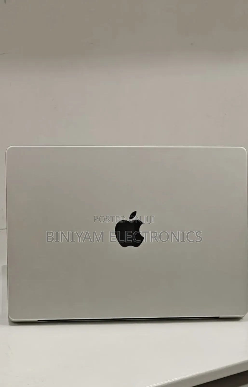 New Laptop Apple MacBook Pro M1 16GB Apple M4 SSD 1T