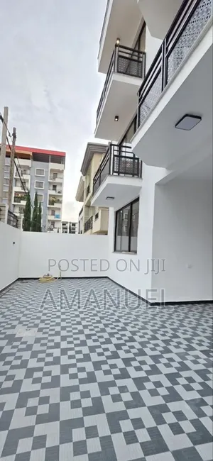 Furnished 8bdrm House in አያት ኮፓውንድ, Yeka for sale
