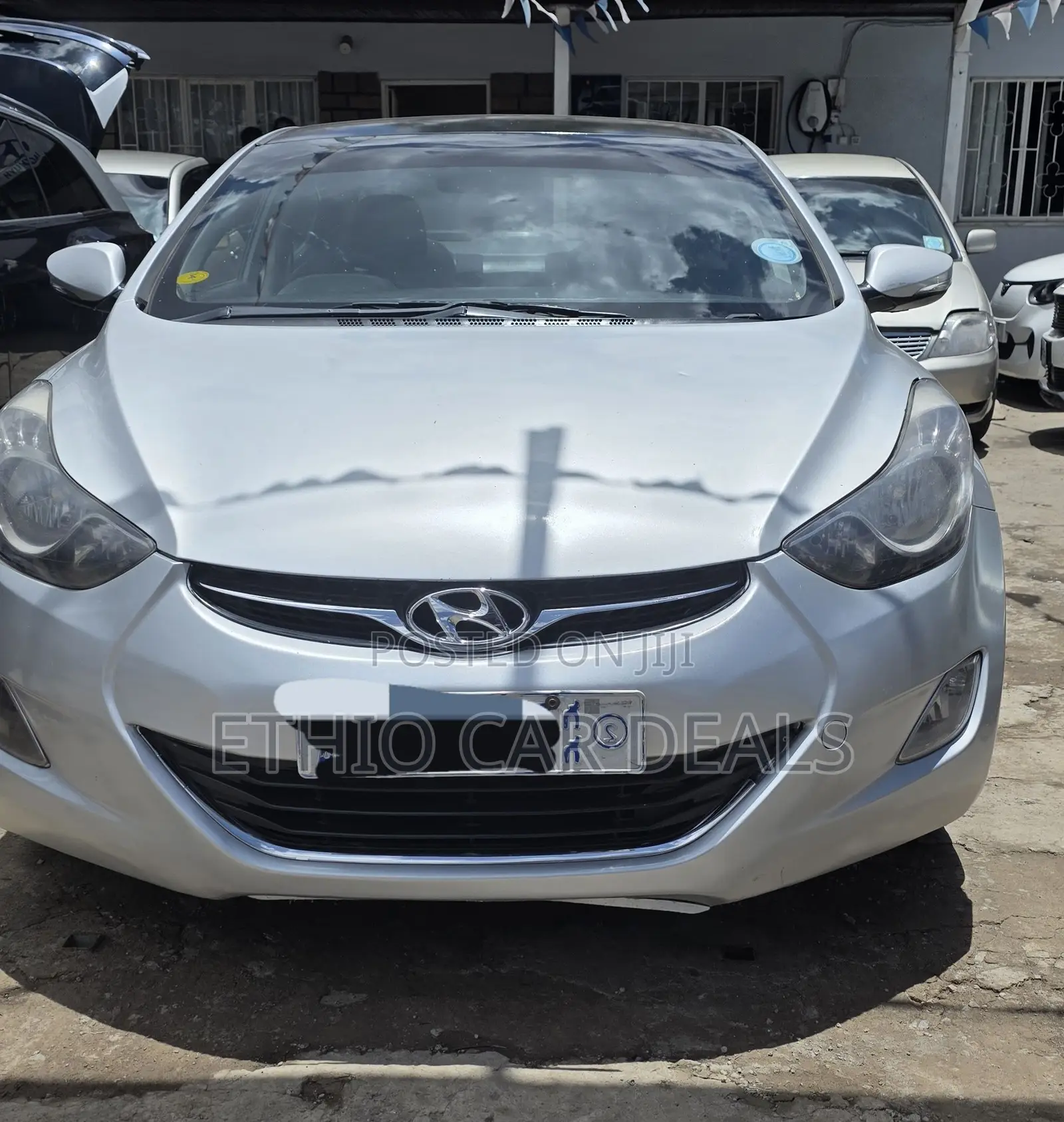 Hyundai Elantra 2012 Silver